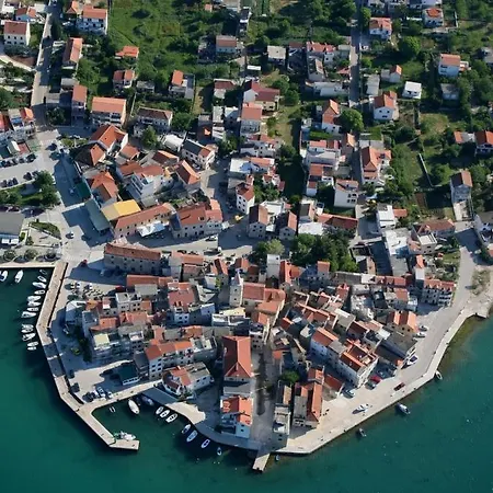 Holiday Hébergement de vacances Vodice